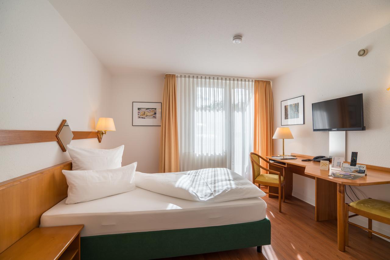 Airporthotel Residenz Steinenbronn Exterior photo